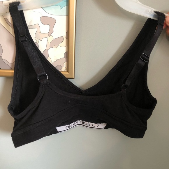 ✨2 for $25✨ set of 2! Calvin Klein Sports Bra - Picture 2 of 6